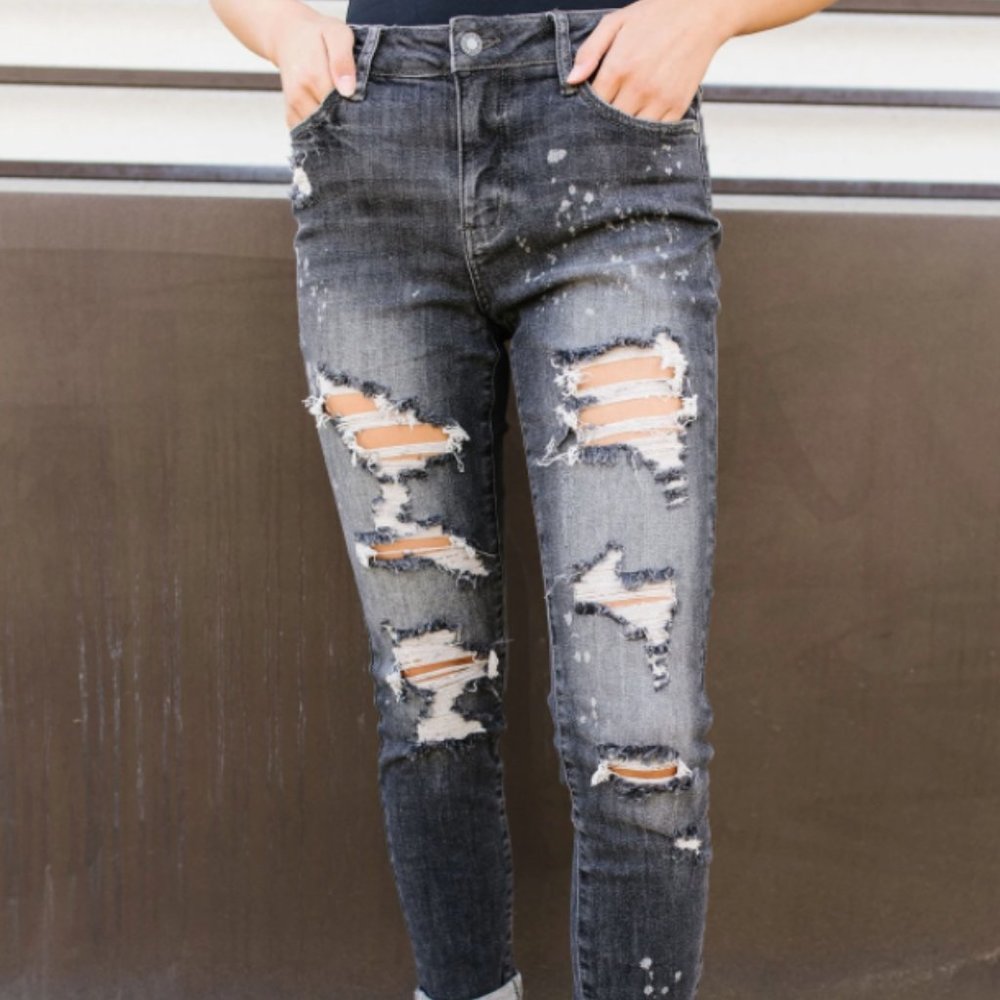 Judy Blue Dark Gray Distressed Jeans 15/32